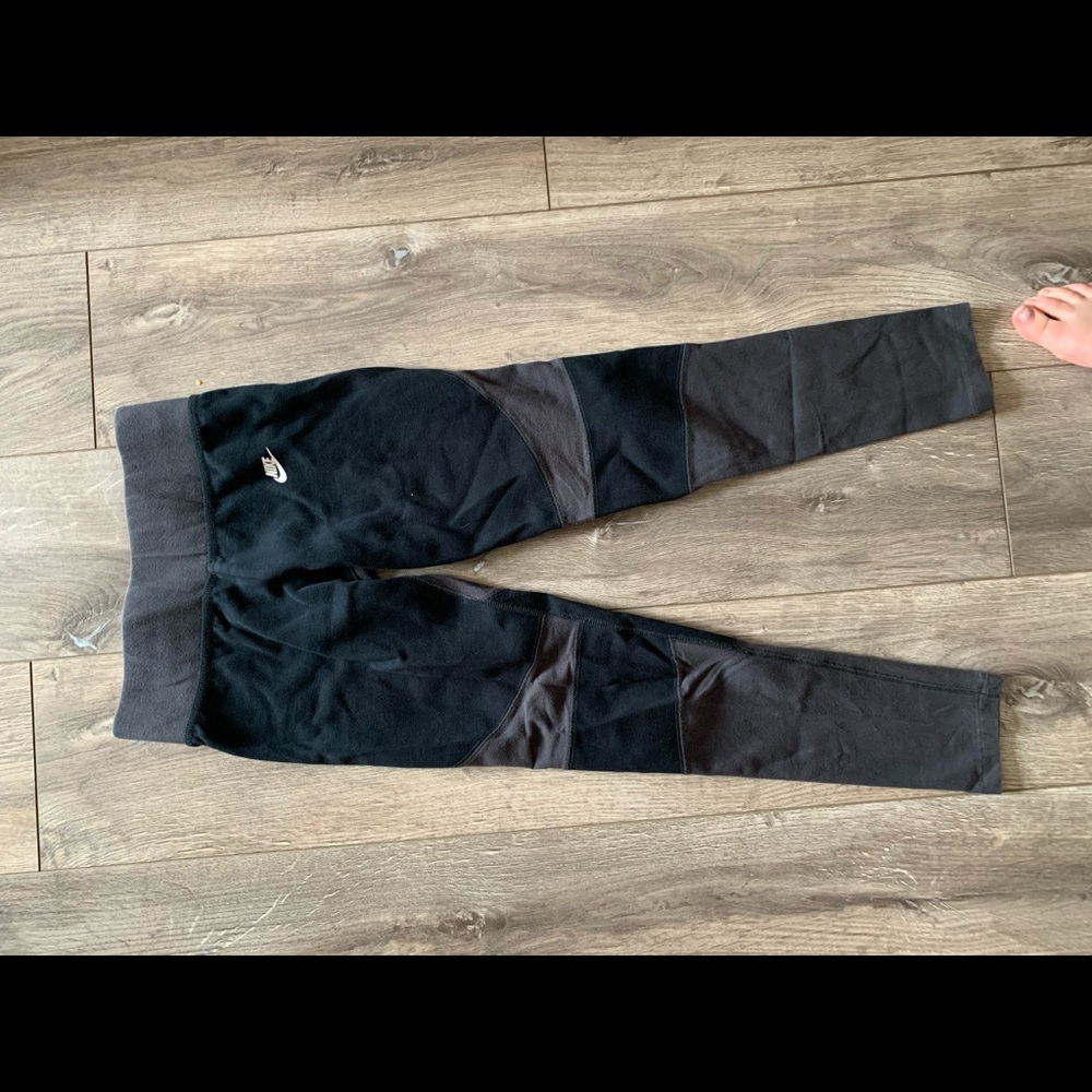 Nike cropped leggings!